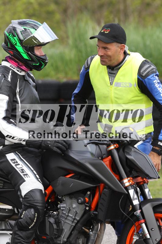 Archiv-2025/10 23.04.2025 Cornu Master School ADR/rot-rouge/46